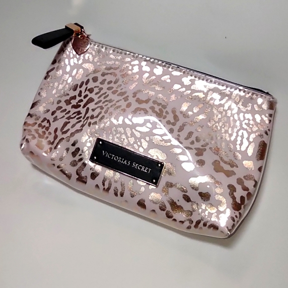 Victoria Secret Cosmetic Bag. NWOT - Picture 4 of 13